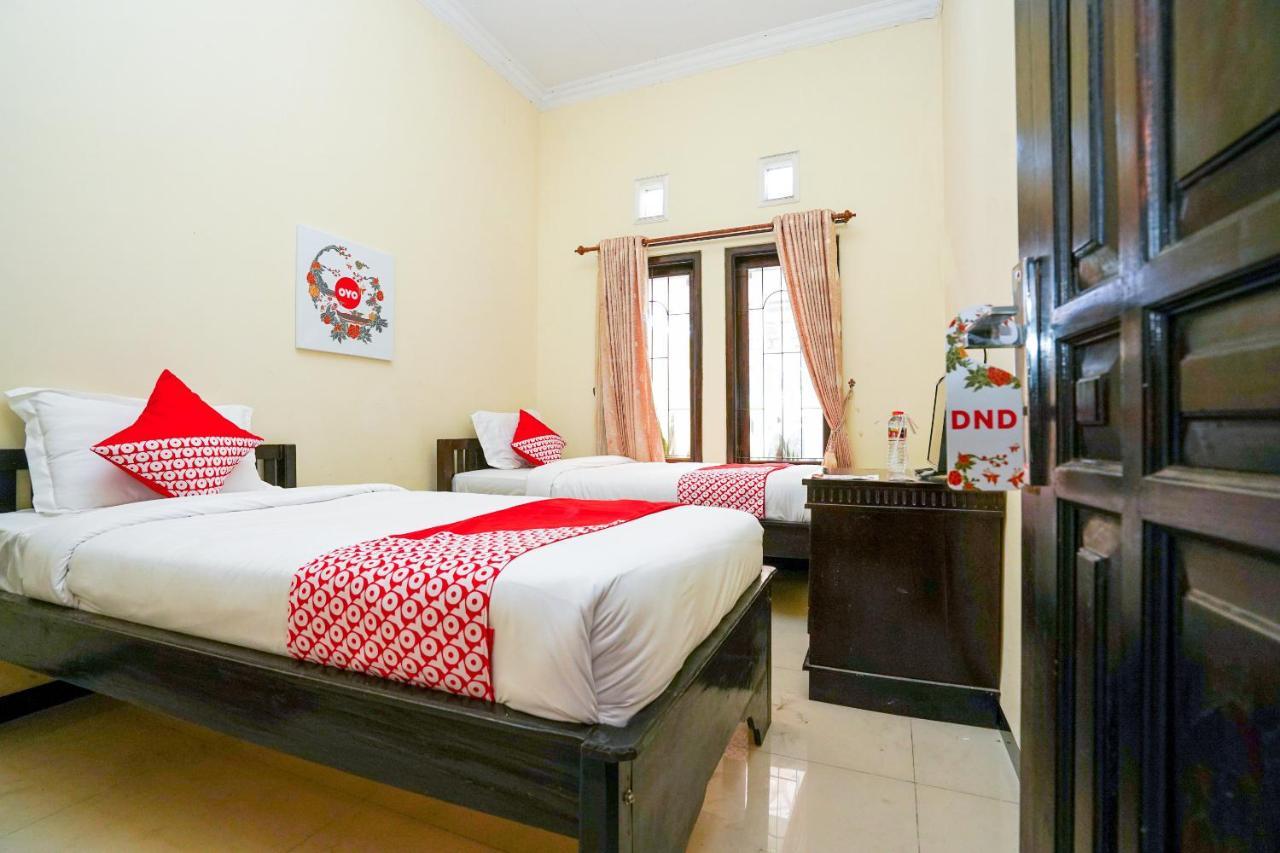 Oyo 1087 Homestay Potato House Bromo Kültér fotó